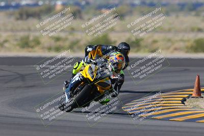 media/Nov-06-2022-SoCal Trackdays (Sun) [[208d2ccc26]]/Turn 11 (10am)/